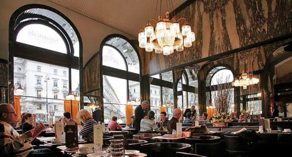 Vienna's historic coffeehouses austira pics