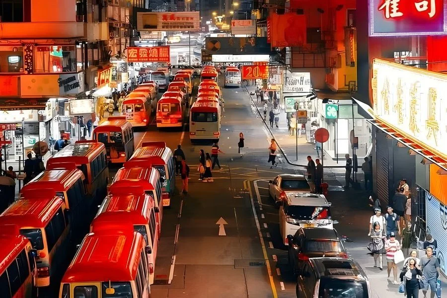 hong kong streets at night