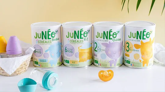 Junéo: a complete range of organic infant milks made in France, without palm oil or lactoserum to help your child’s development naturally.