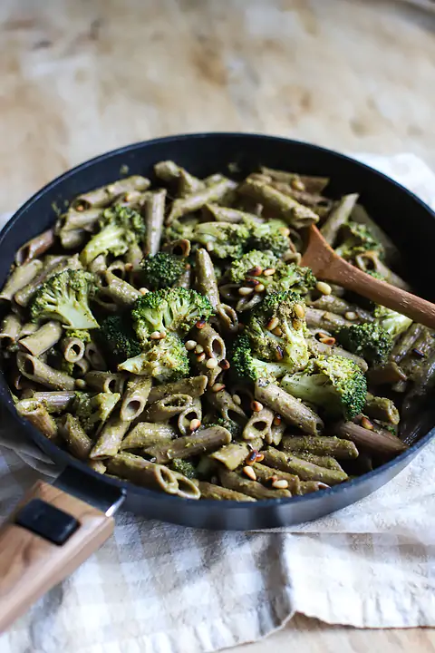 Pâtes au pesto et brocolis