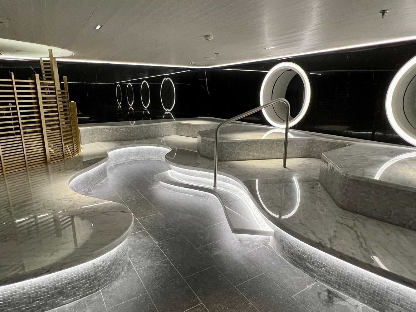 Spa at Scarlet Lady